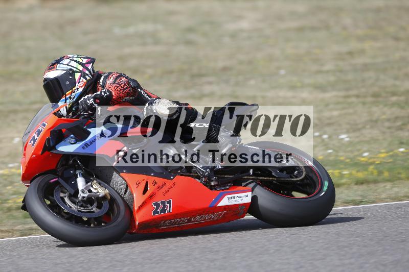/37 09.08.2026  Pluess Motosport ADR/Freies Fahren/221